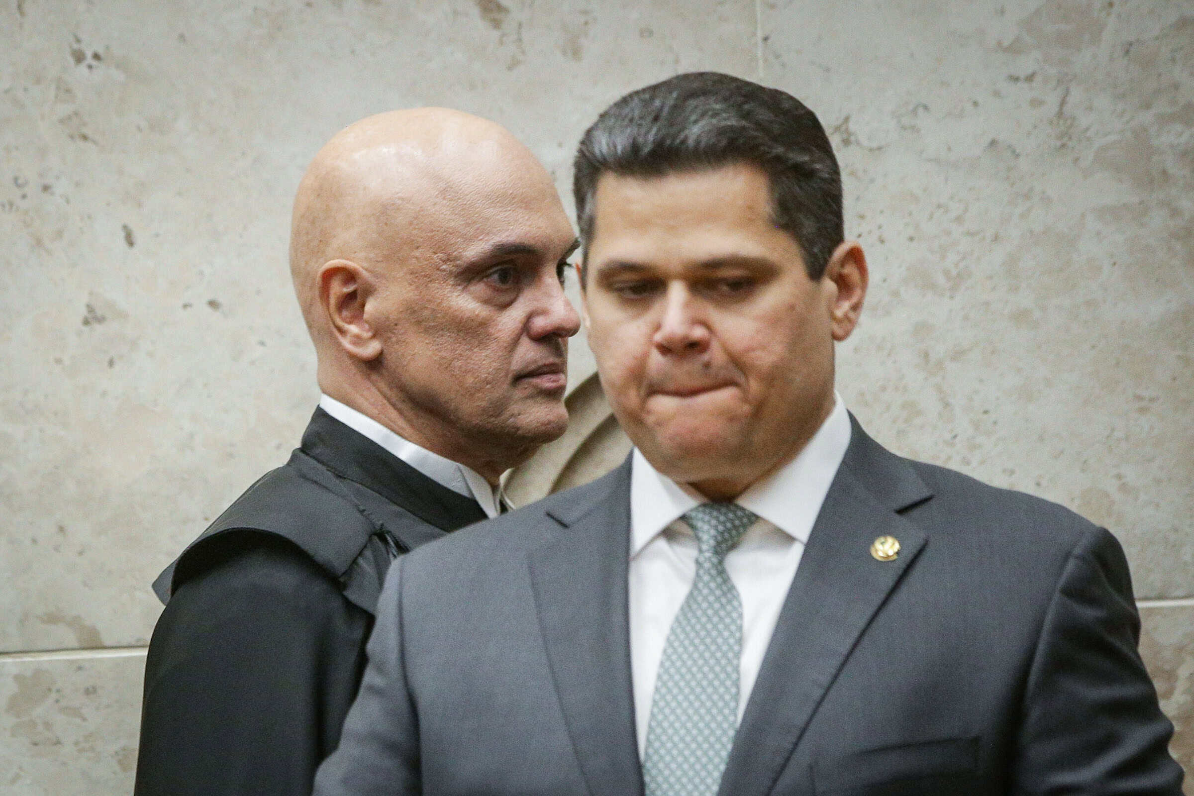Sessão no plenário do Senado durante debate sobre pedidos de impeachment contra ministros do STF (Foto: Instagram)