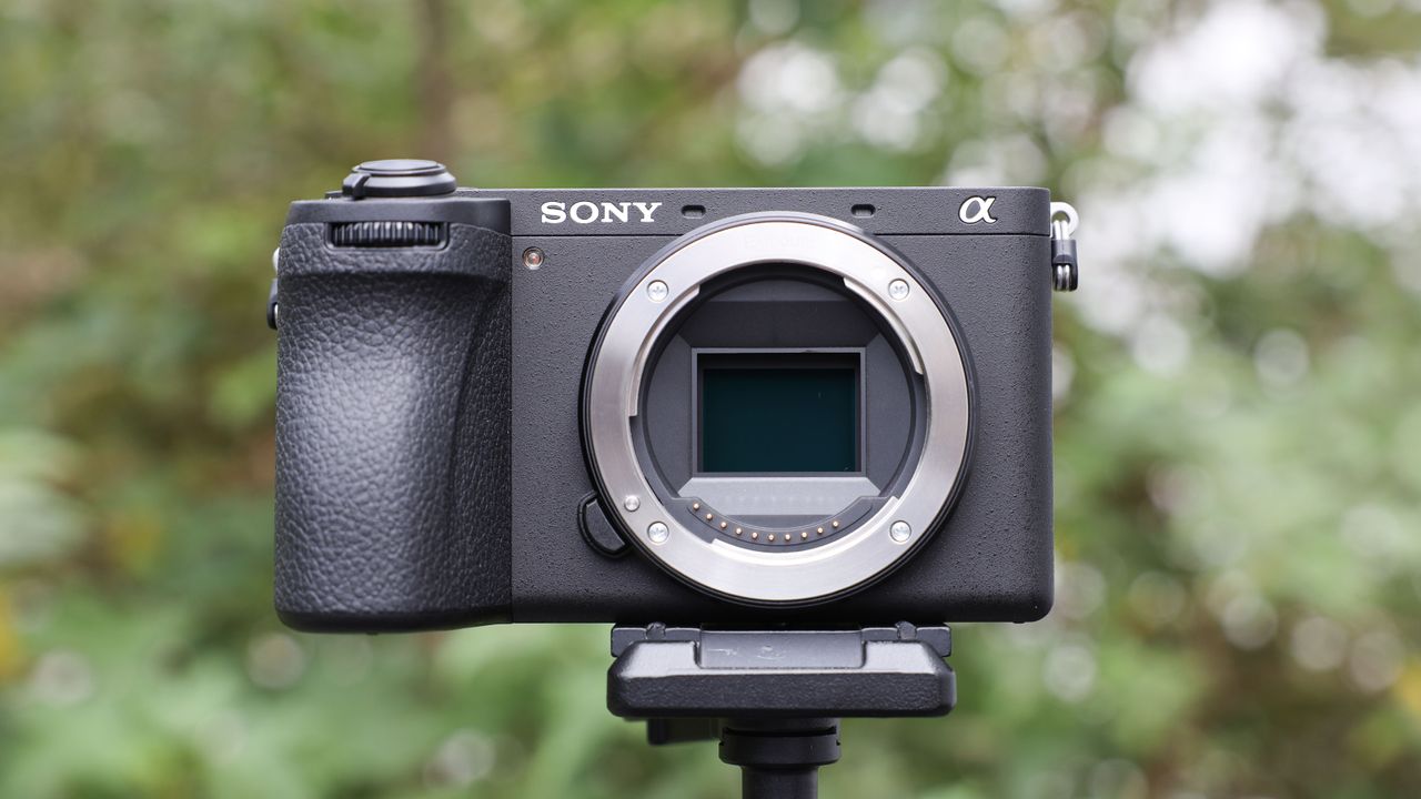 Sony has stacked sensors inside compact cameras and full-frame ...