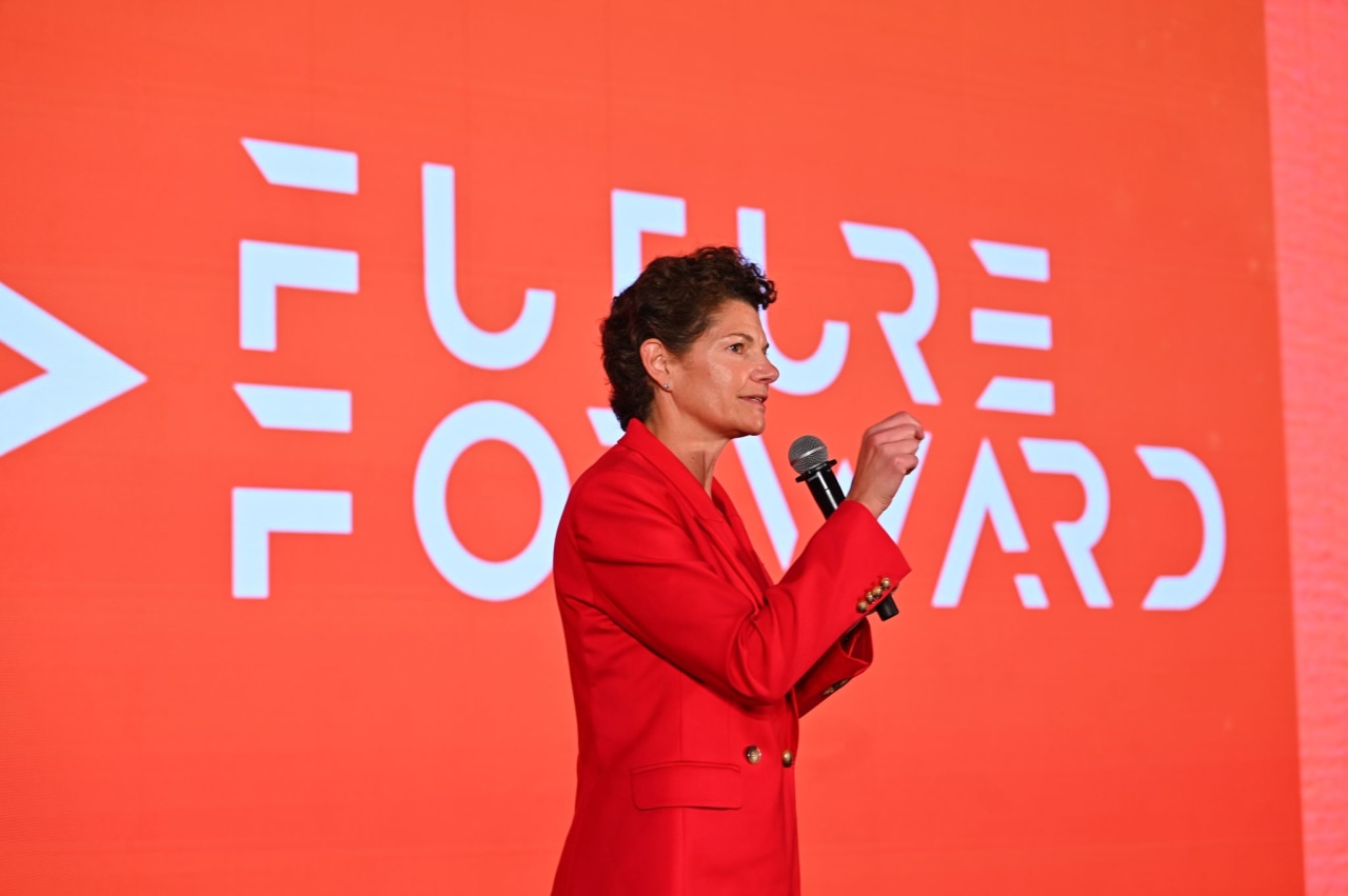 Soccer metaphors, Sunday calls—how Voya's CEO guides her team