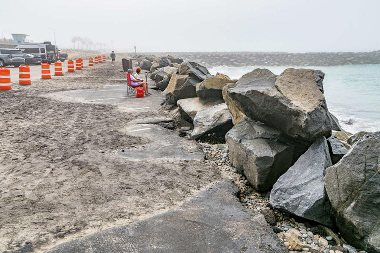 New photos show extent of erosion damage to Carlsbad beach park