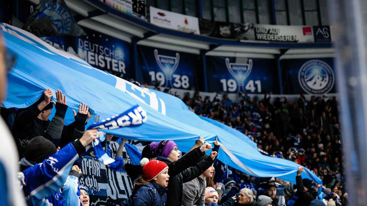 Weiter auf Geldsuche: SC Riessersee verlängert Sponsoren-Aktion