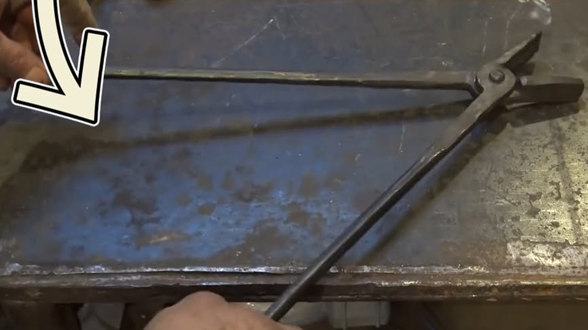 Easy blacksmithing tongs for beginners