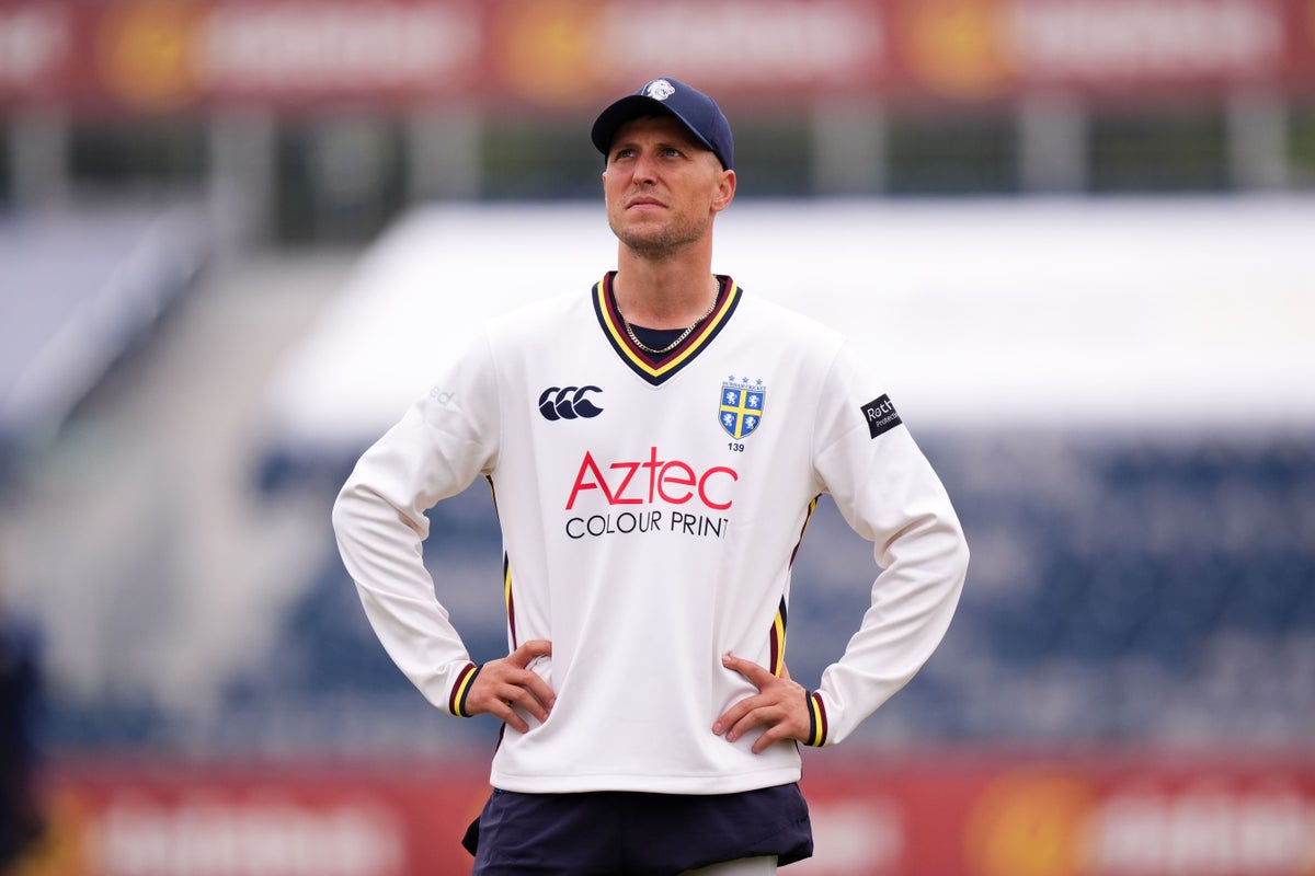 England leave Brydon Carse out of their squad for third test against Pakistan