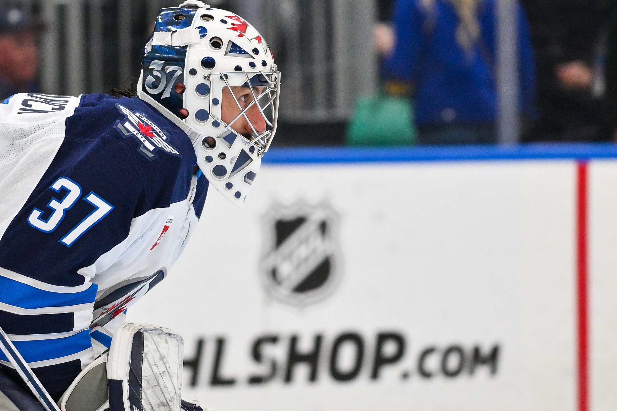 Report: Kings interested in Hellebuyck