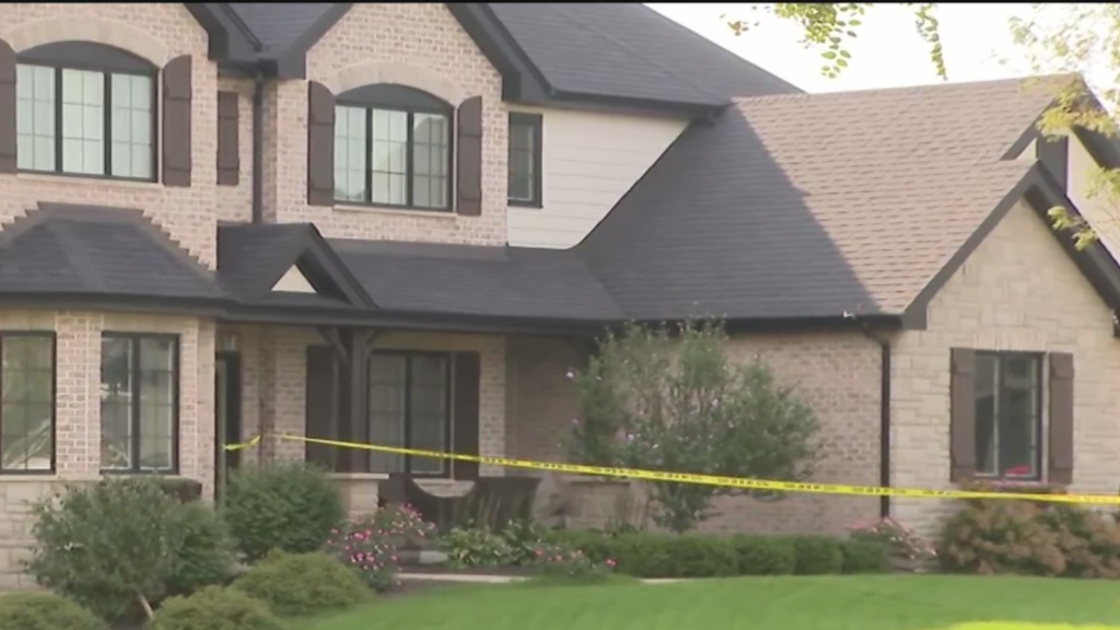 Homicide investigation launched in Frankfort, Illinois, after 2-year-old killed, mother hospitalized