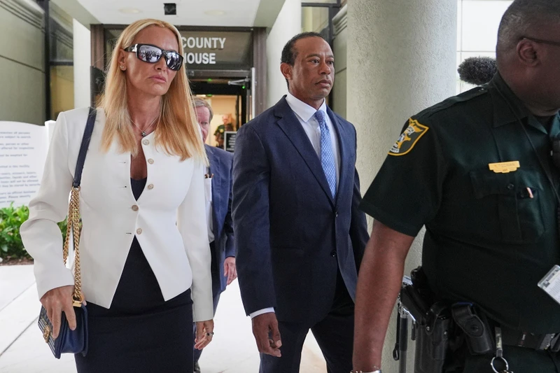 Tiger Woods bị treo bằng 5 năm sau vụ gây tai nạn giao thông tại Florida