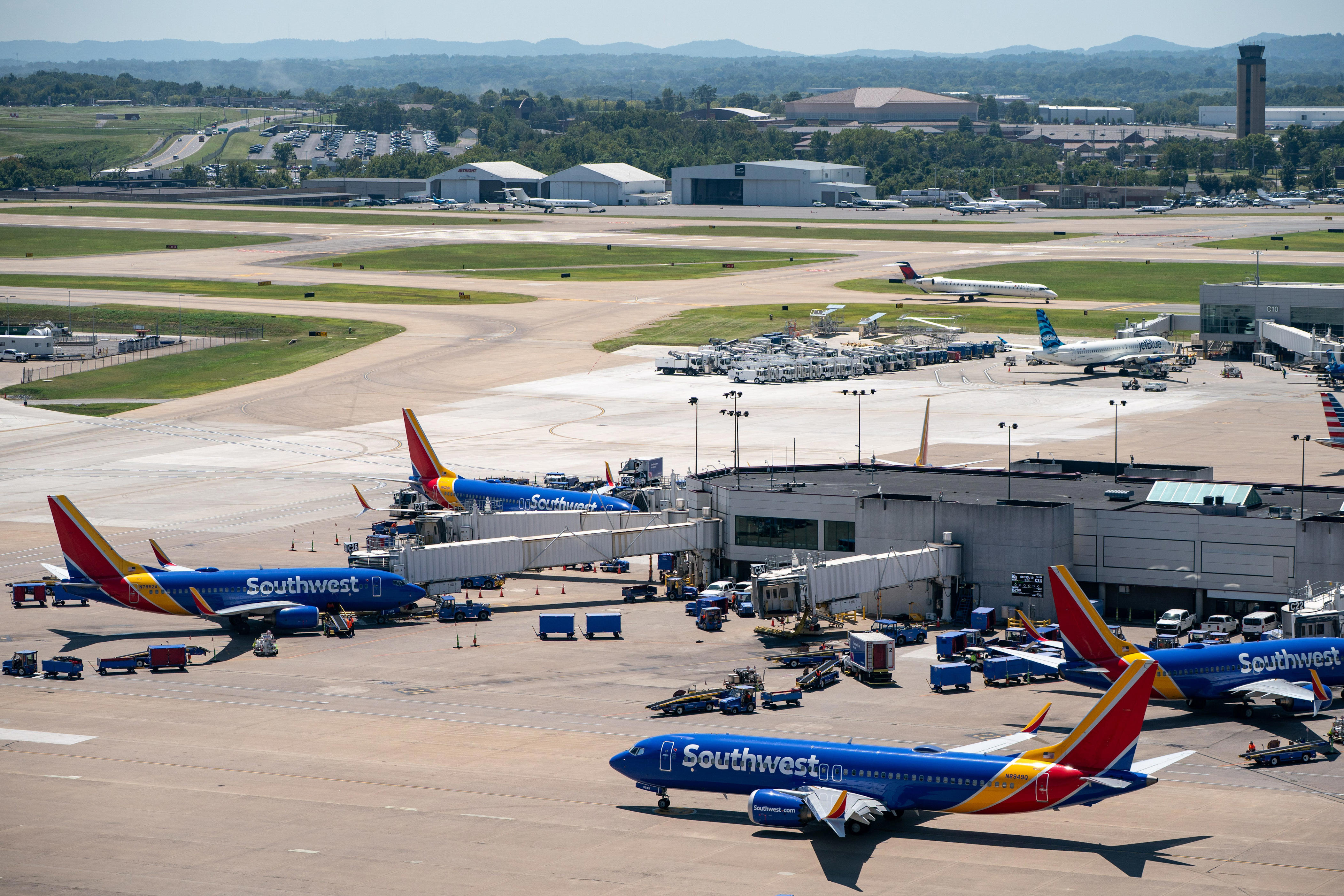 Nashville airport adds new international, domestic nonstop destinations