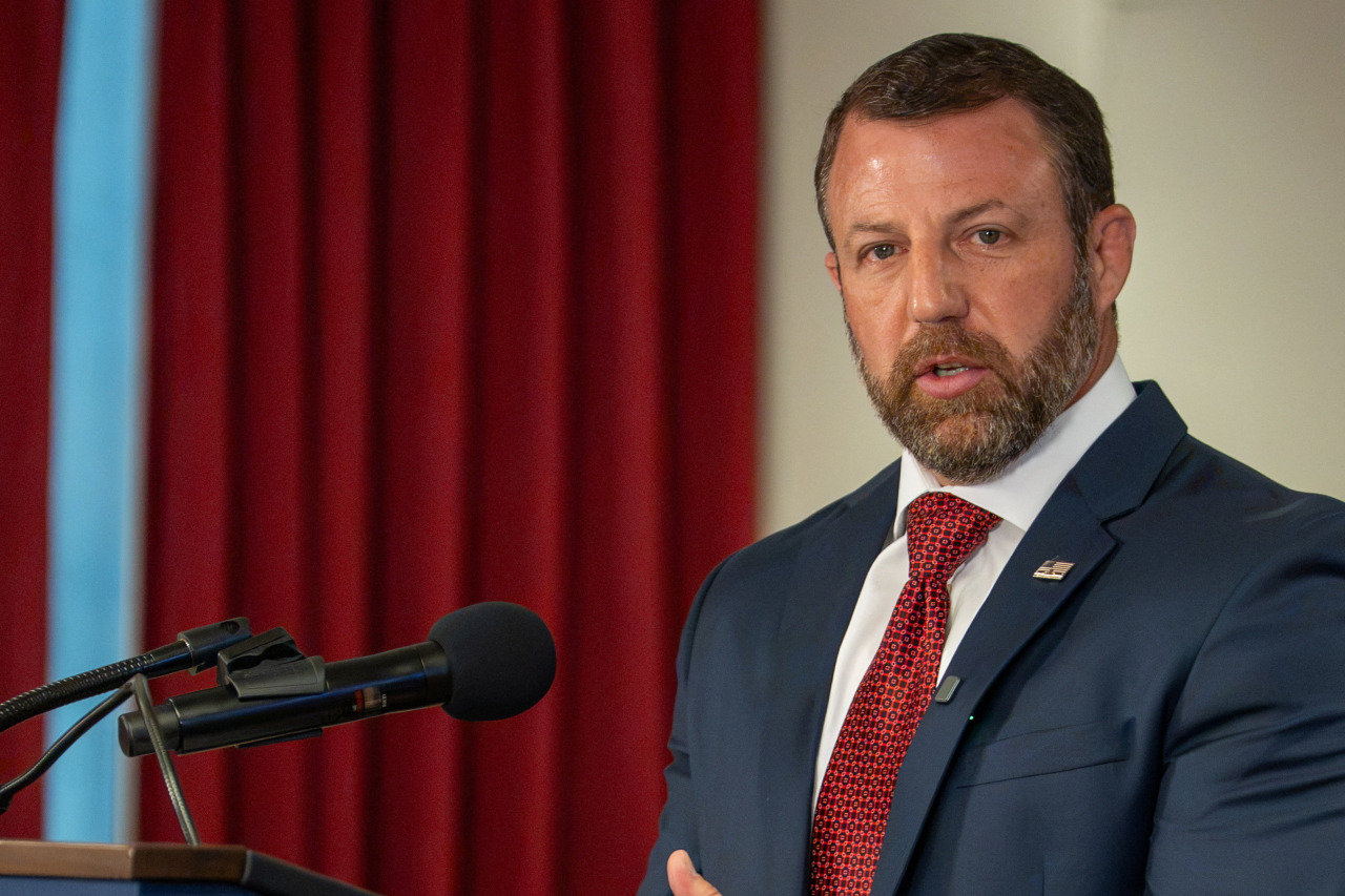 Plane carrying Homeland Security Chief Markwayne Mullin makes emergency landing