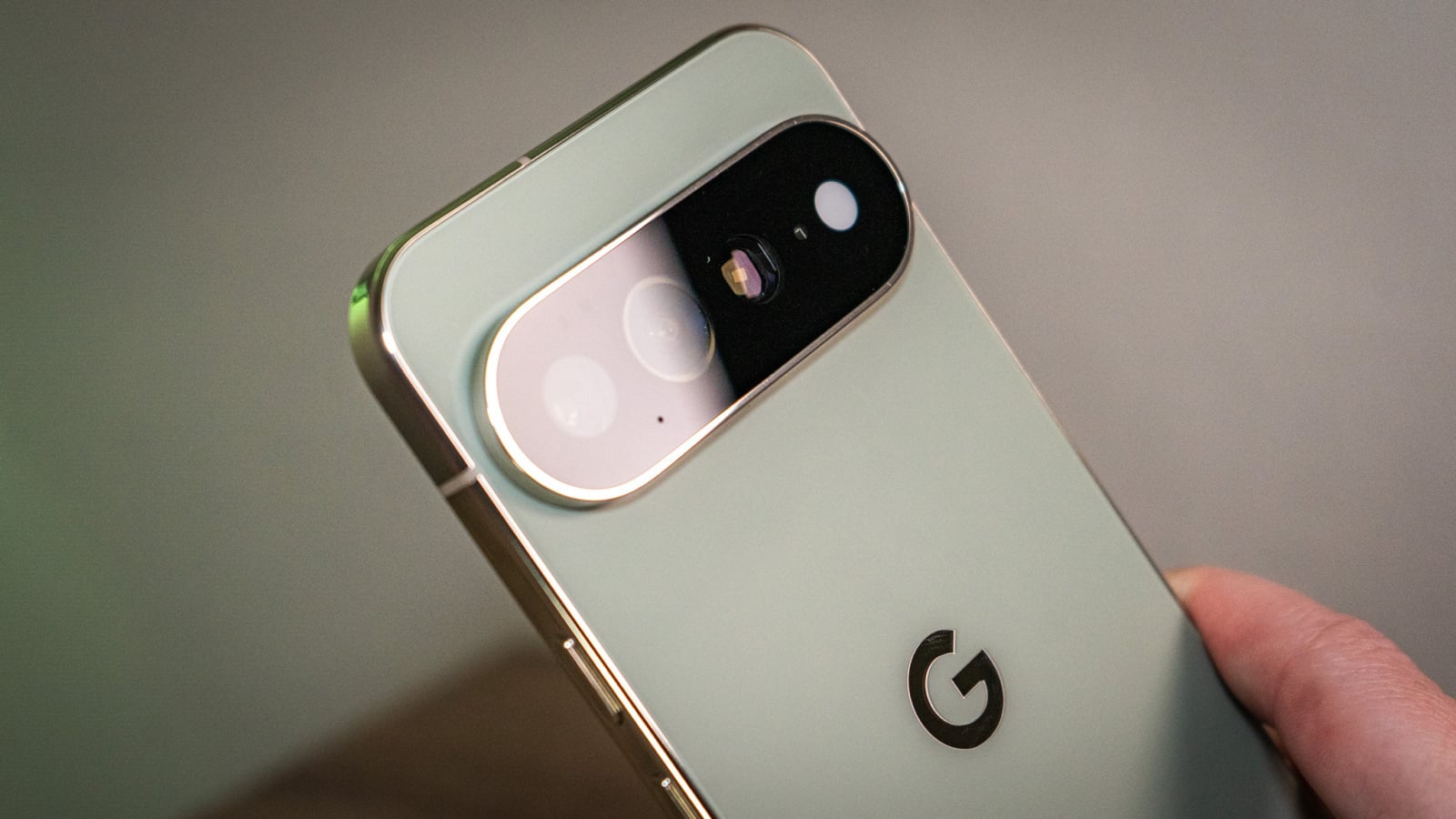 The Pixel 11 Pro has a video problem, Samsung and Apple don't