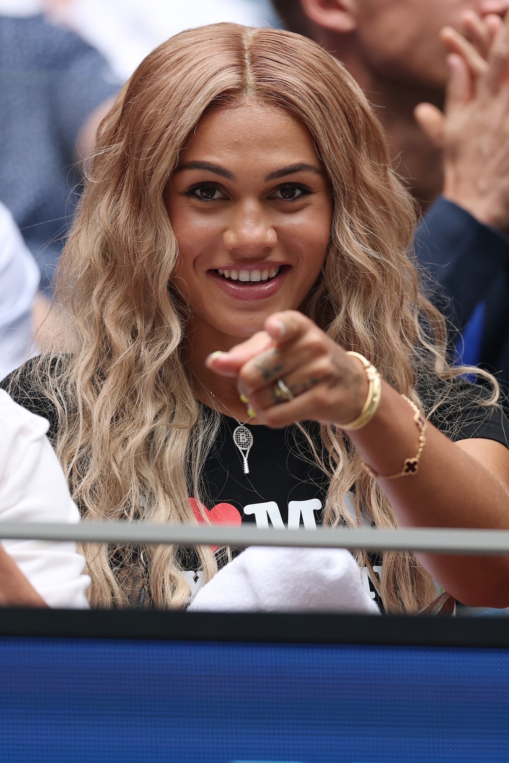 trinity-rodman-makes-her-presence-known-at-us-open-with-unique-ben