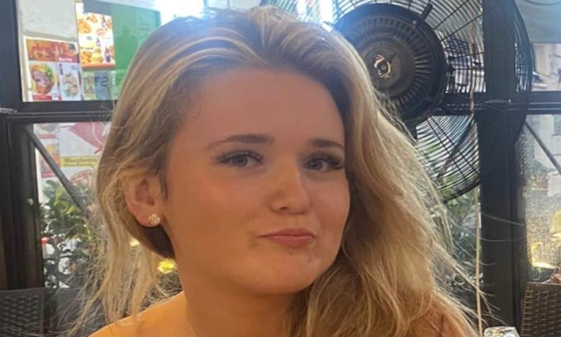 Teen, 19, dies after car she was passenger in ploughed into tree in Lichfield: Driver, 23, arrested