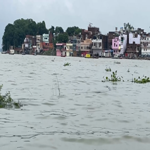 Rising waters cause inconvenience for Prayagraj residents as ...