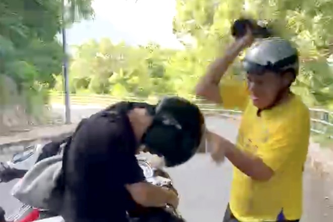 Công an làm rõ vụ người đàn ông ép xe, dùng dép, nón bảo hiểm đánh du khách ở Vũng Tàu