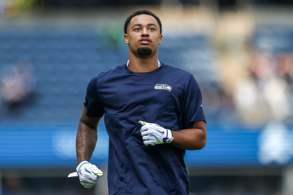 Seahawks star Jaxon Smith-Njigba reacts to Aaron Donald's Rams return