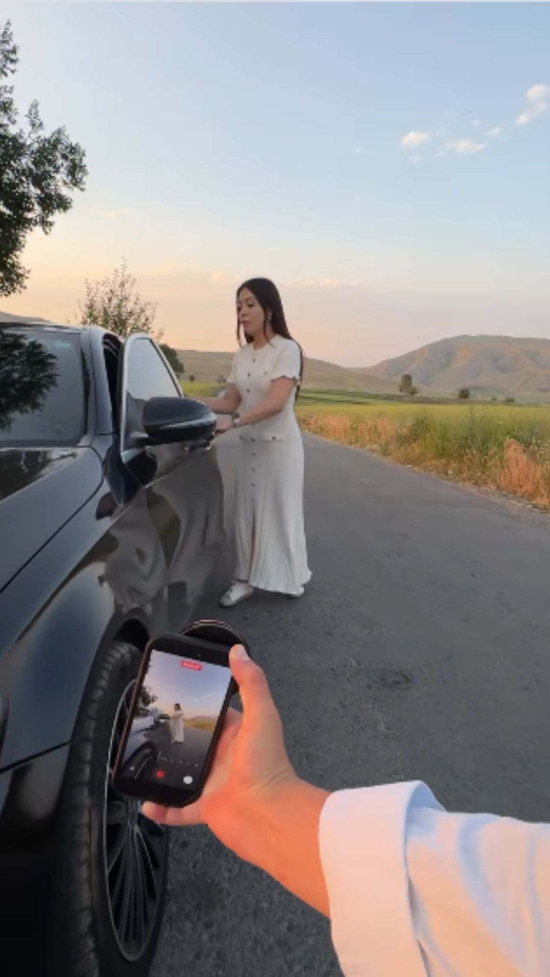 Mastering dynamic car tracking shots for cinematic videos