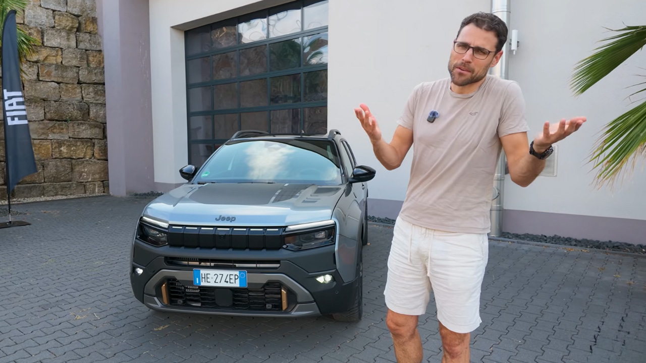 ¿Merece la pena pagar €34k por el Jeep Avenger 4xe con tracción a las ...