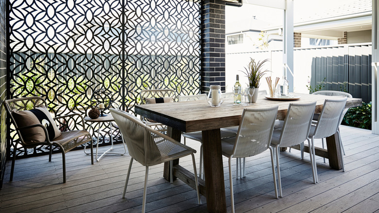 12 creative privacy screen ideas that will beautify your outdoor space ...