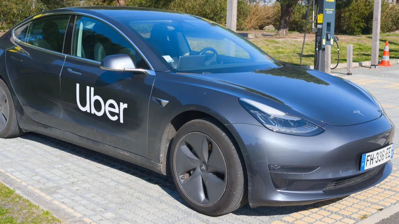 Tesla’s reported 850-mile self-driving trip raises questions about ...