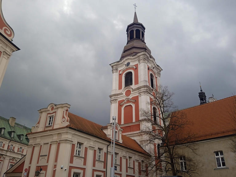 Ponad stu pracowników odeszło z Urzędu Miasta w tym roku. Magistrat ...