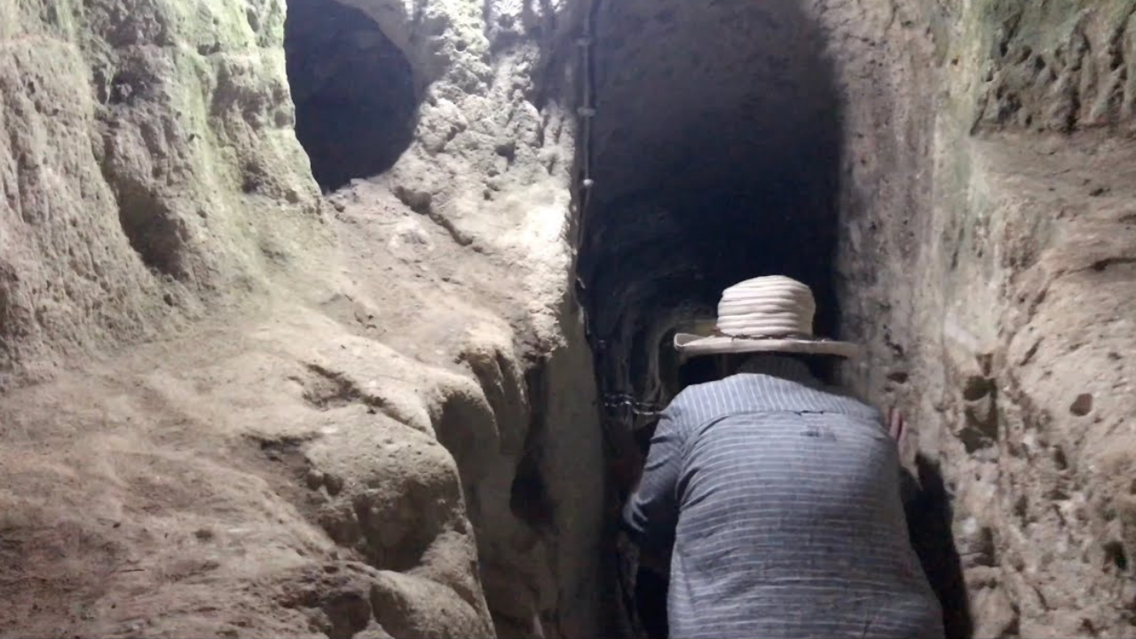 Exploring the ancient underground complex of Derinkuyu in Turkey