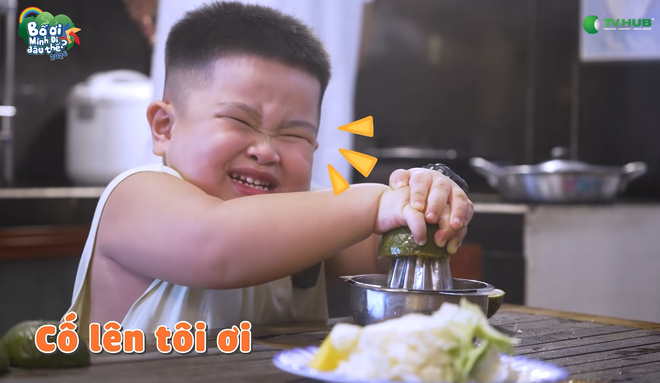 Ku Phin con trai Lê Dương Bảo Lâm trong Bố ơi, mình đi đâu thế? được các cô, dì khen nức nở