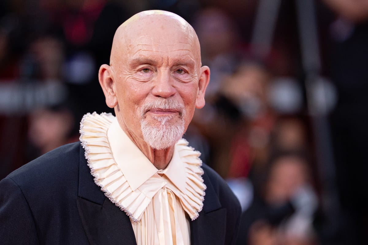 John Malkovich sul tappeto rosso