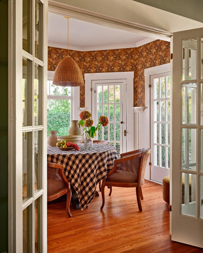 This 194-square-foot kitchen proves old houses don’t need to lose their ...