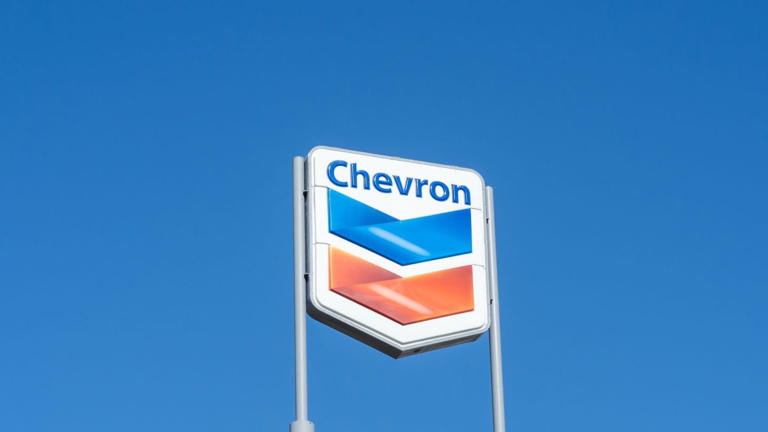 Chevron to invest more than $7bn in Venezuela oil ventures