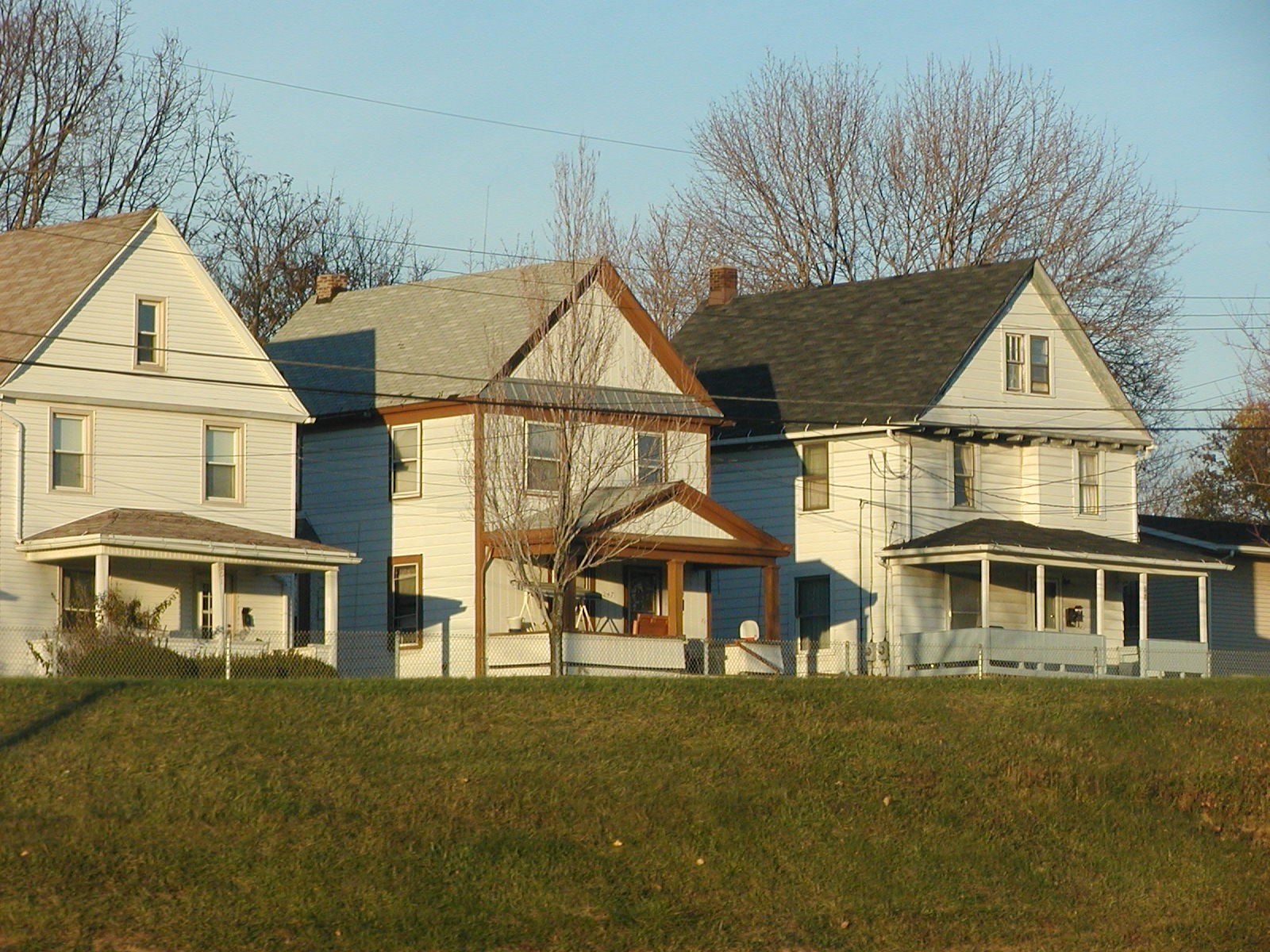 Akron home prices dip but homes still move faster than the nation