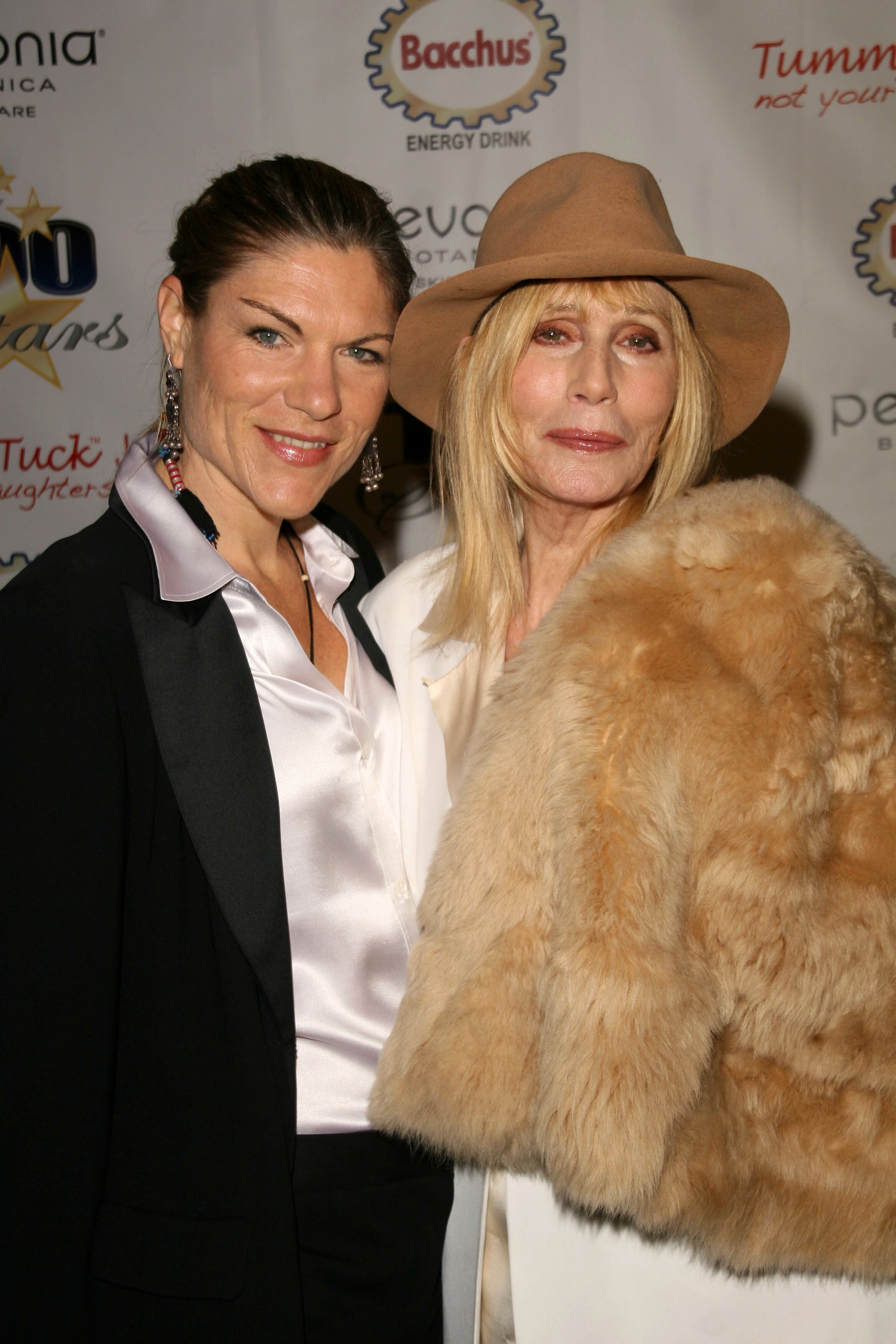 hollywood-star-s-daughter-suing-island-charity-over-dog-snub-row-says