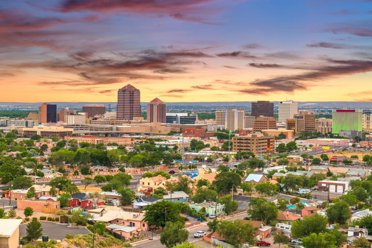 Albuquerque homes sit longer as inventory builds