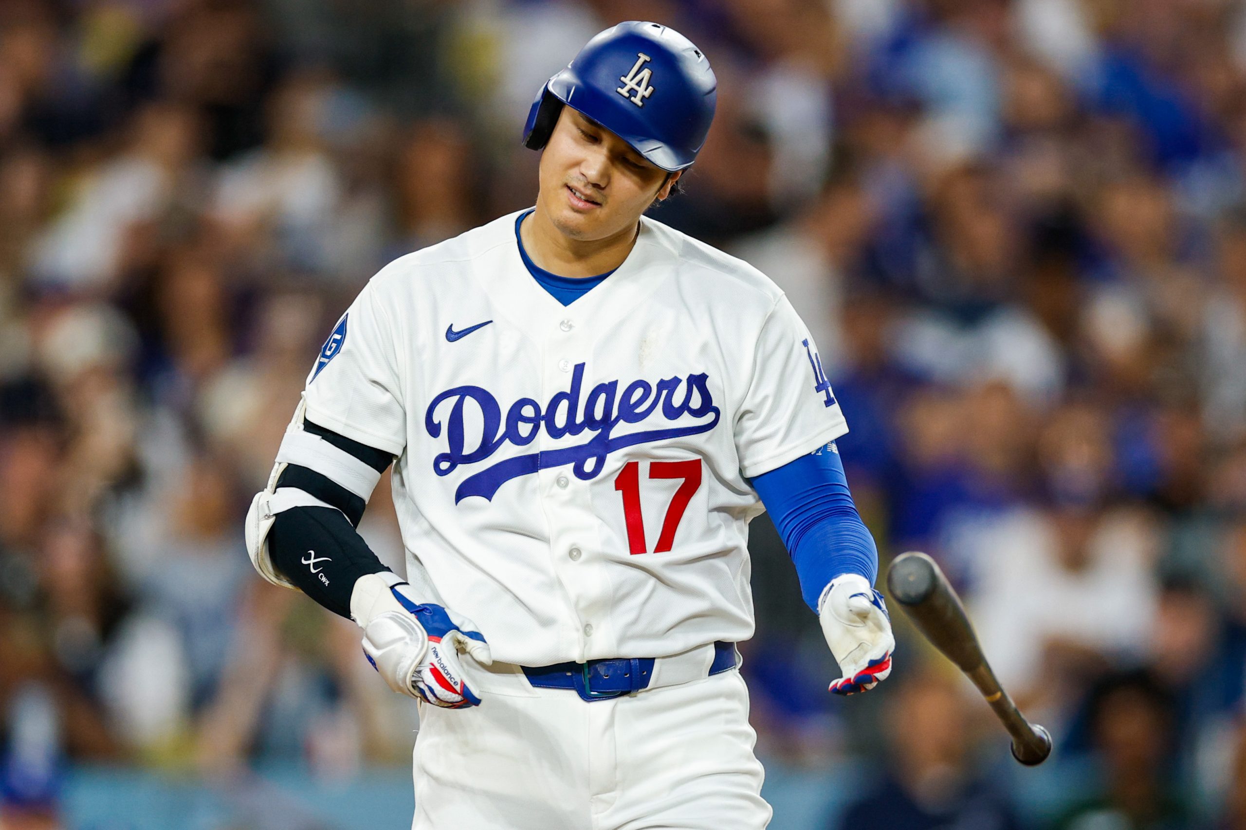 Clearly still hurting, Dodgers can't afford this version of Shohei Ohtani much longer