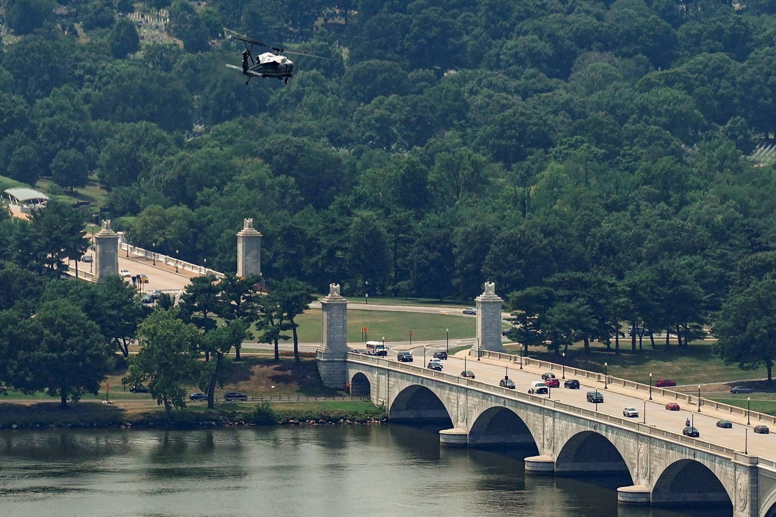 Work to begin on Trump's arch despite criticism of 250-foot memorial ...