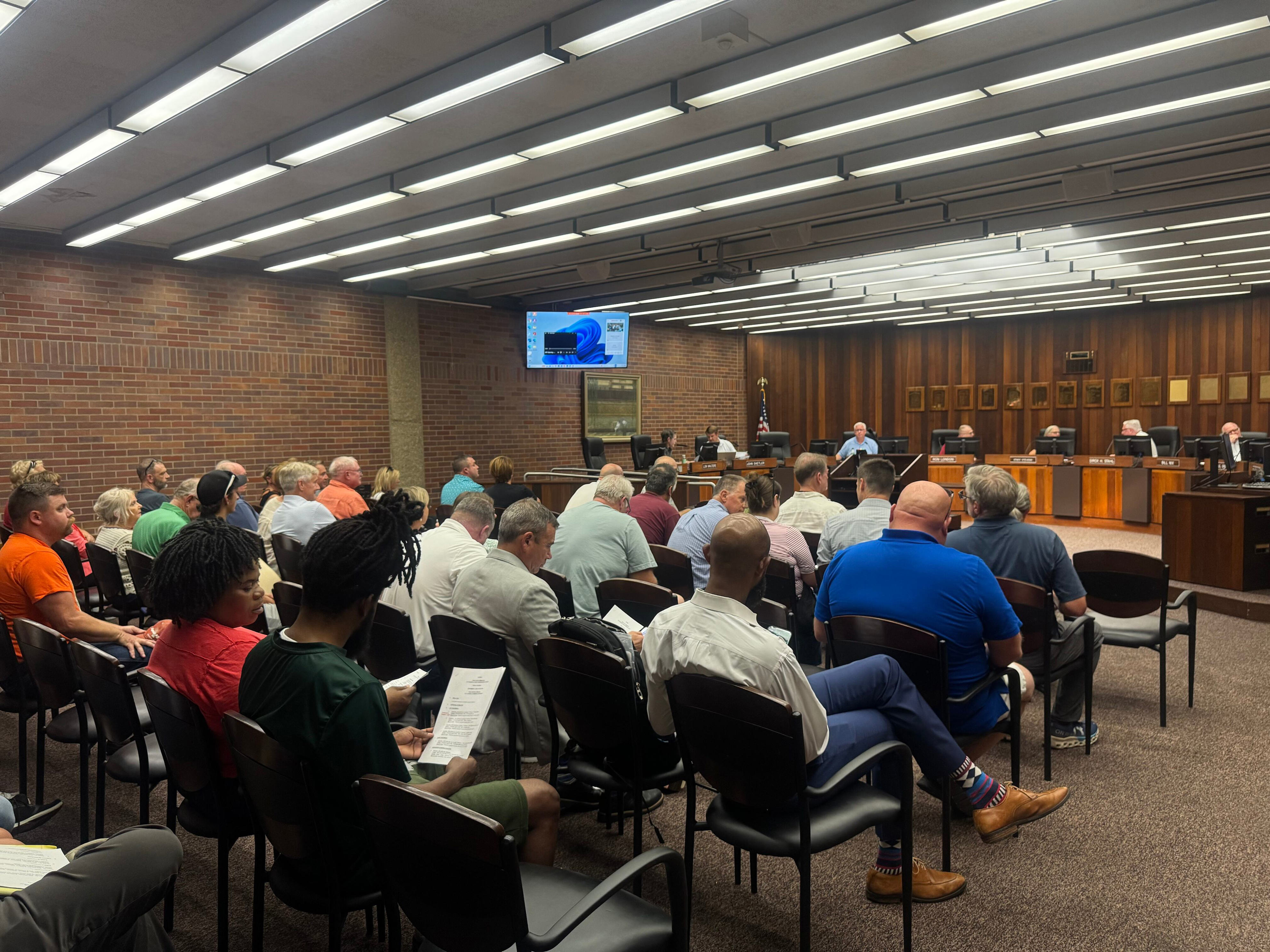 Area Plan Commission votes against rezoning for new Walmart on Evansville's northside