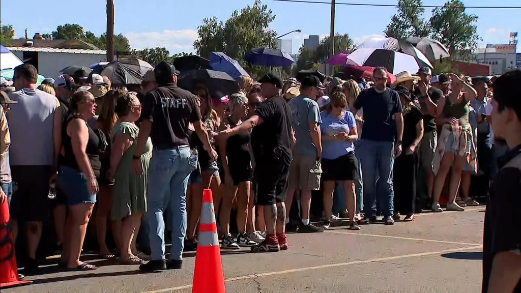 More than a dozen fans hoping to see Garth Brooks perform surprise Denver show treated for heat exhaustion