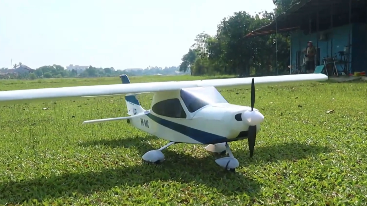 Maiden flight of a handmade aircraft