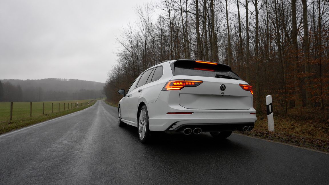 VW Golf R MK8.5 variant is de ultieme gezinsauto voor de autobahn