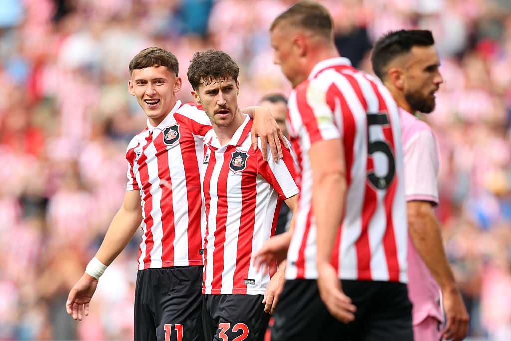 Ex-international striker claims Sunderland star's robustness can be ...