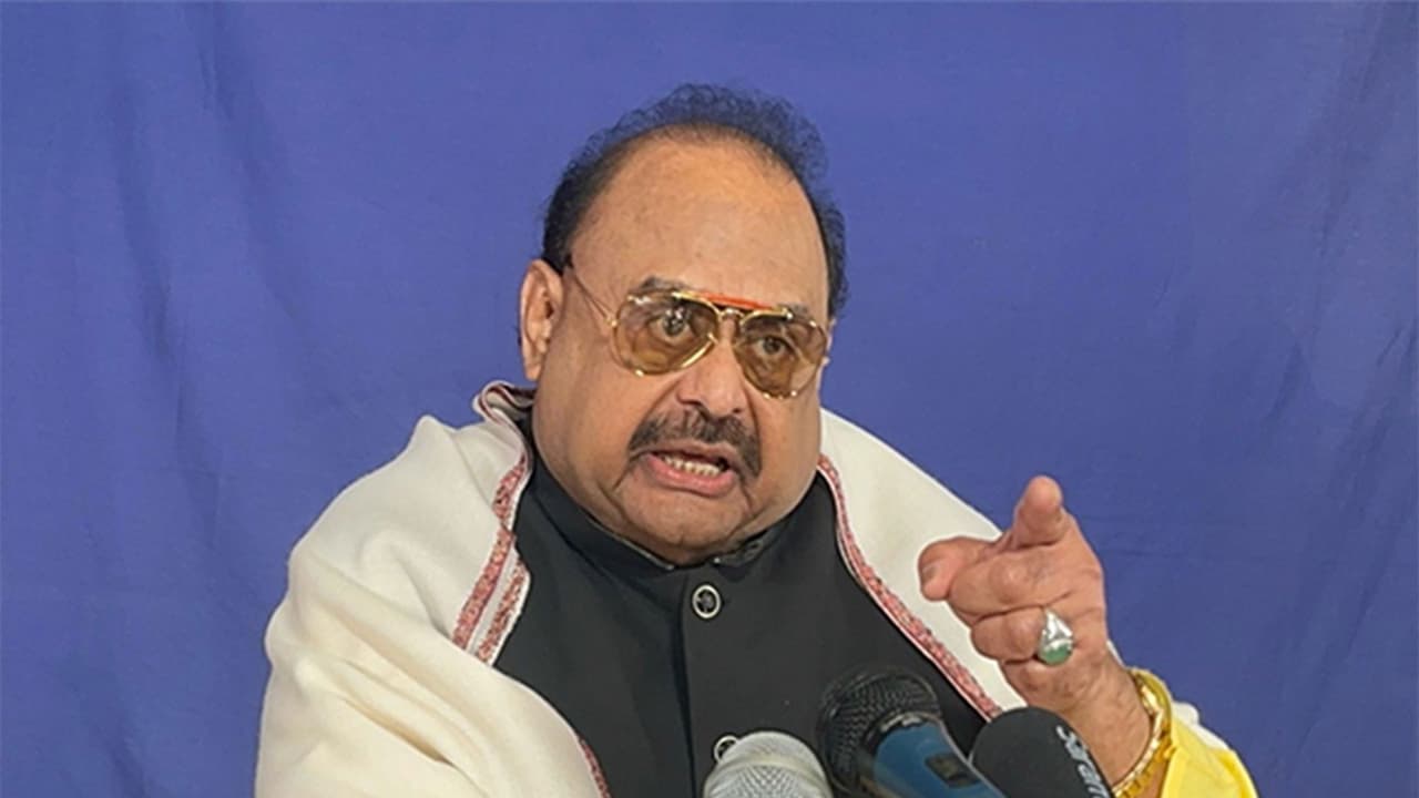 altaf-hussain-warns-of-crisis-amid-military-zardari-silent-struggle