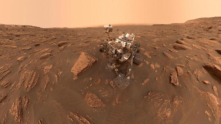 Curiosity rover completes 5,000 days on Mars. It was sent to live for ...