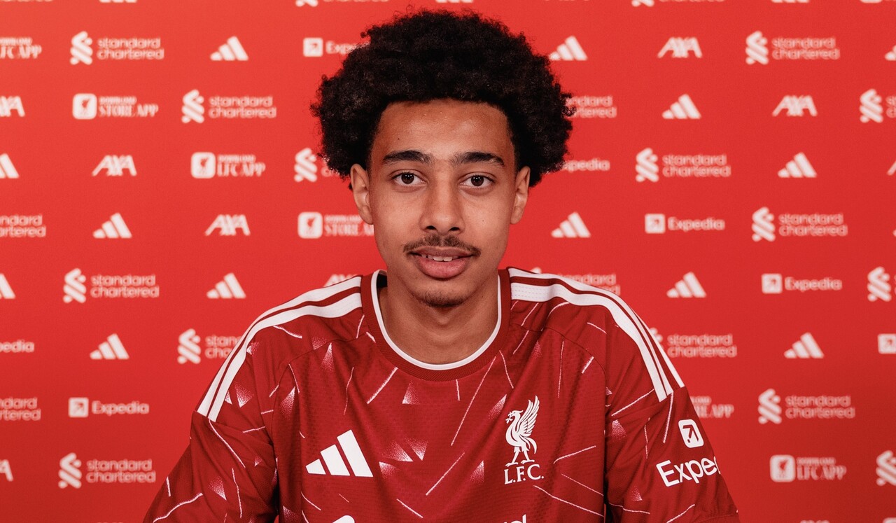 liverpool-contrata-promessa-francesa-e-empresta-a-a-clube-da-ligue-1