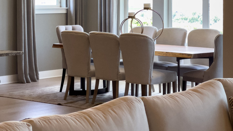 The once-dated and forgotten dining room trend that's coming back in style