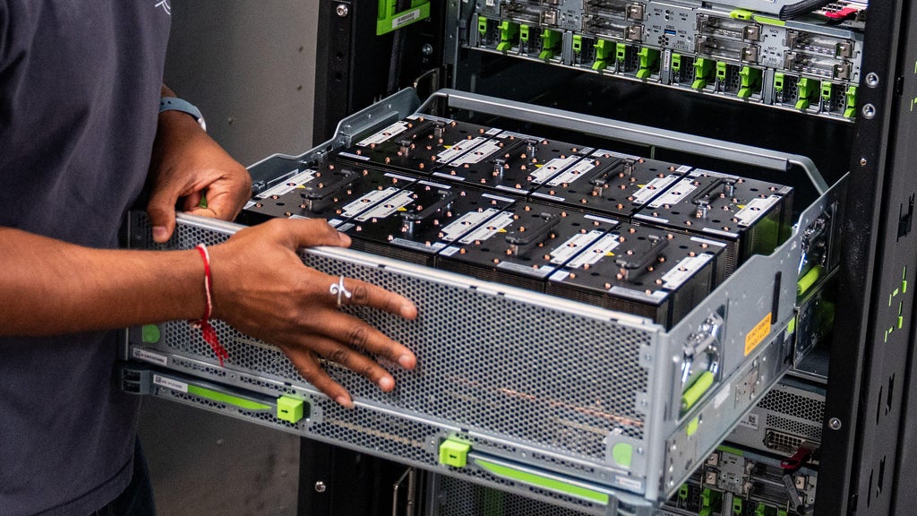 Data center pros and cons presented at Baltimore County public hearing