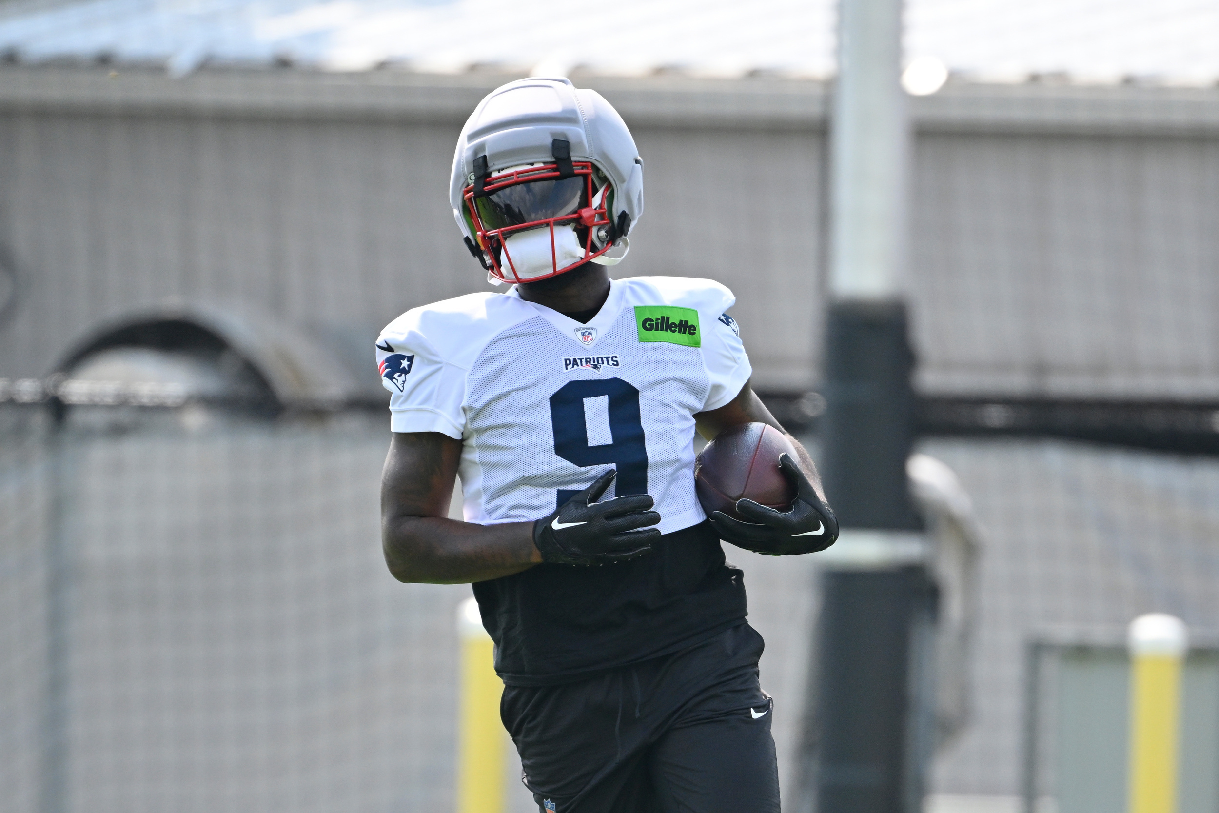 texans-kayshon-boutte-responds-to-stunning-mike-vrabel-admission-about