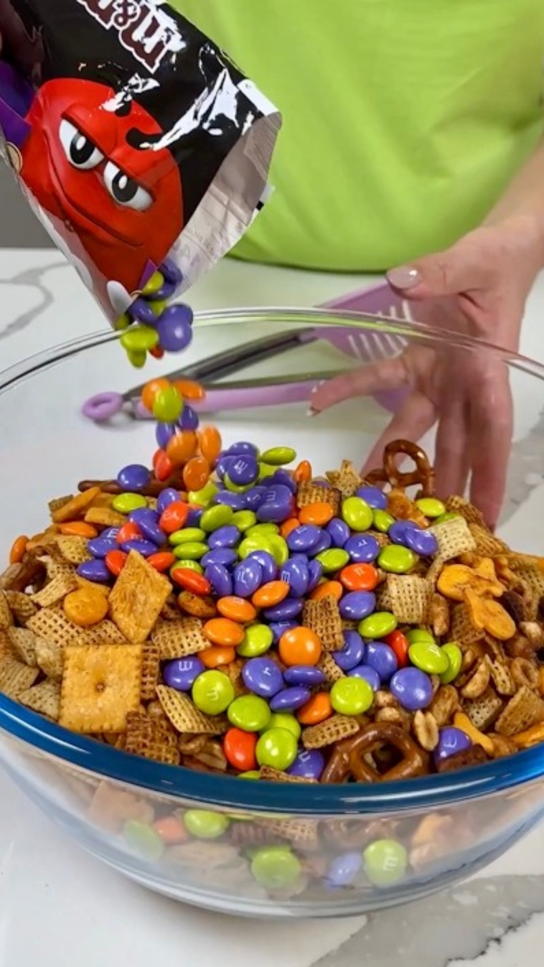 2 easy fall Chex mix recipes that make the perfect seasonal snack