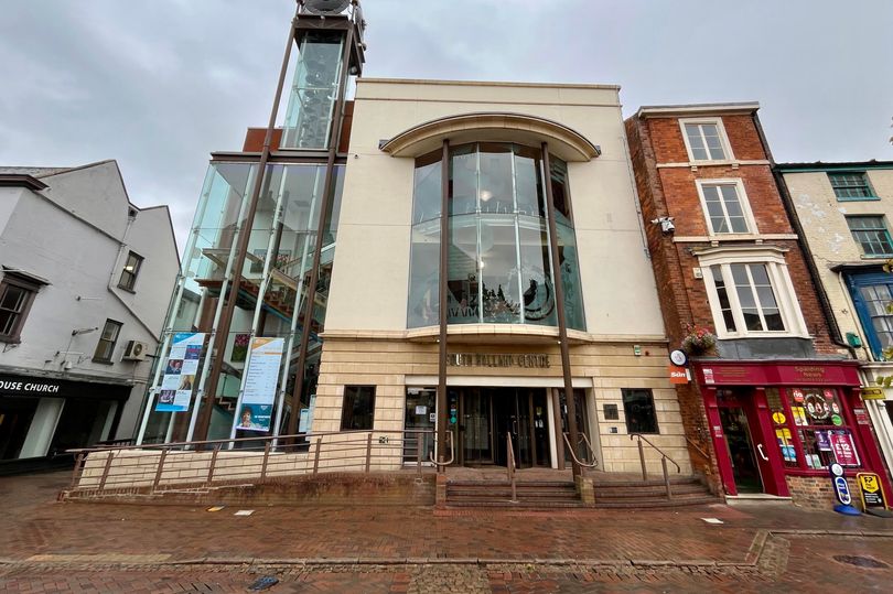 Taxpayer-funded South Holland Centre forecast to be £42k over budget