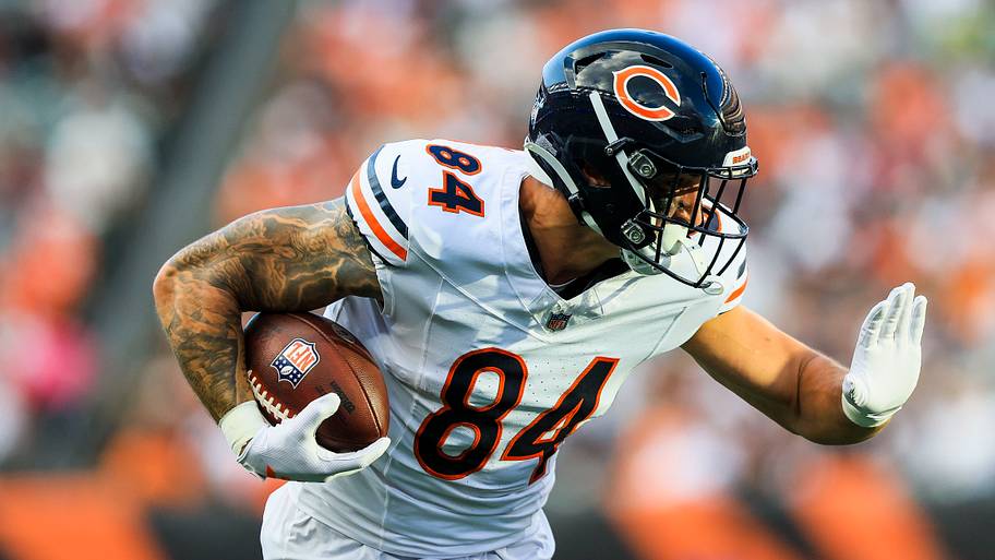 Fantasy football early-round tight end debate: Colston Loveland vs. Tyler Warren