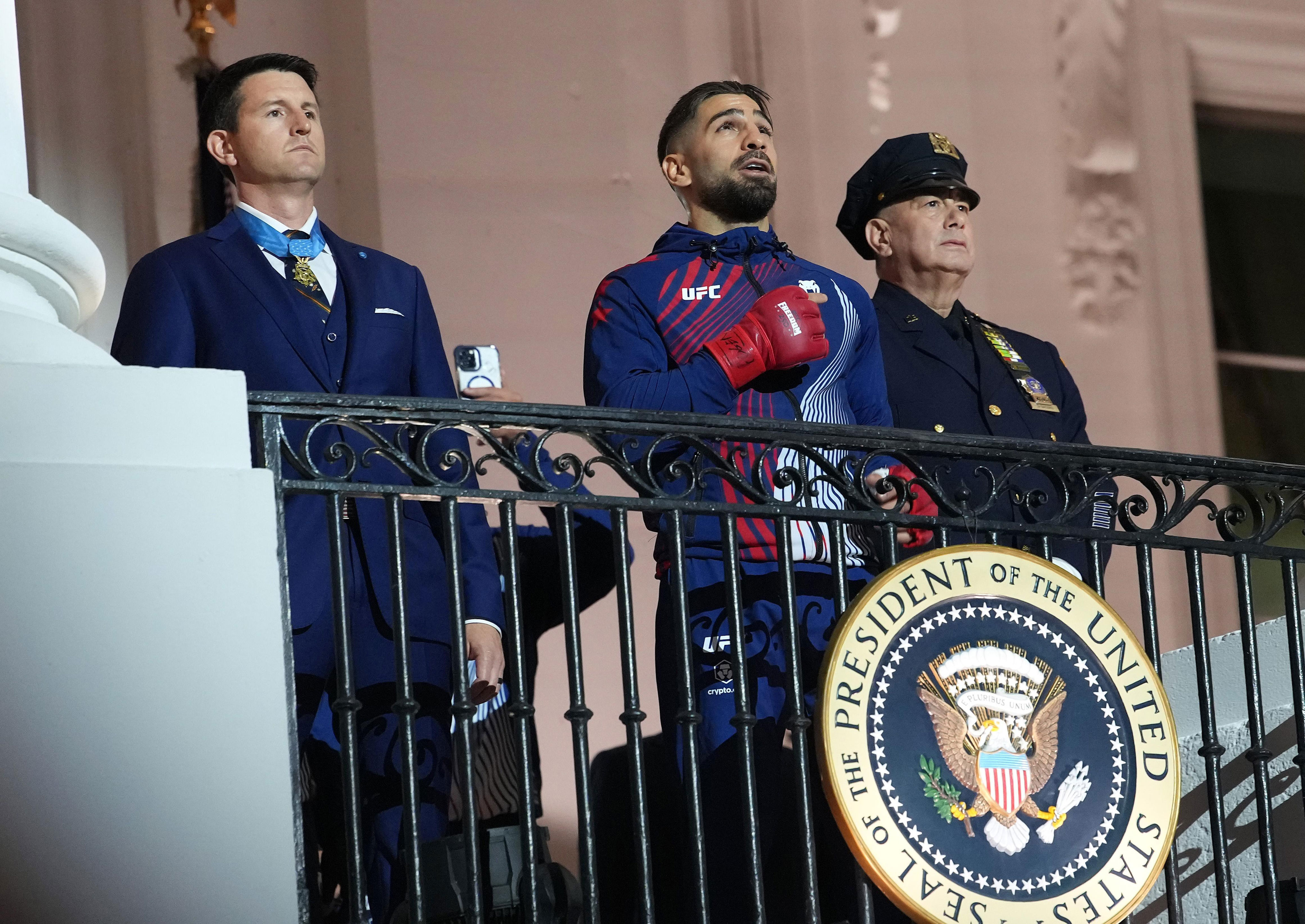 Ilia Topuria breaks silence in 1st post since aftermath of UFC White ...
