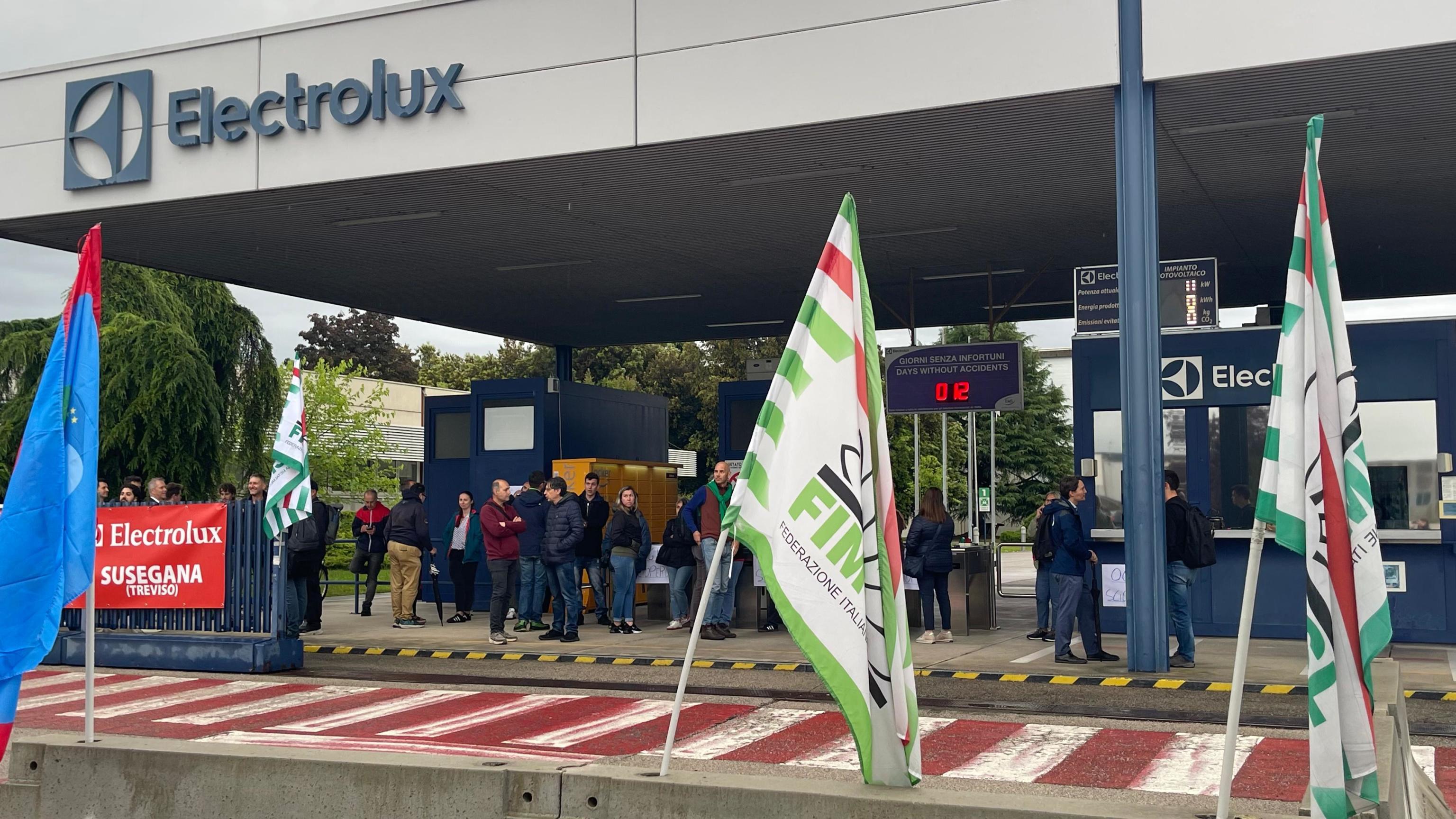 sindacati-proclamano-sciopero-di-8-ore-in-tutti-gli-stabilimenti-electrolux