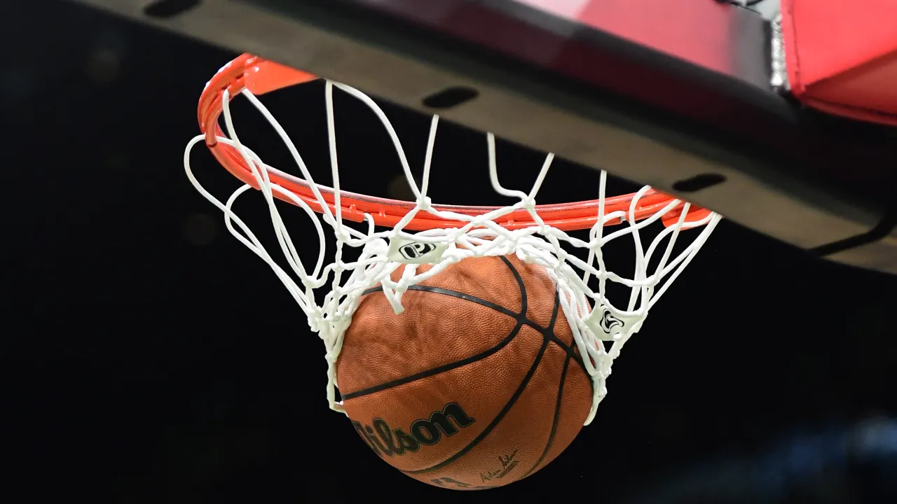 Luka Doncic's Lakers sign former Celtics draft pick
